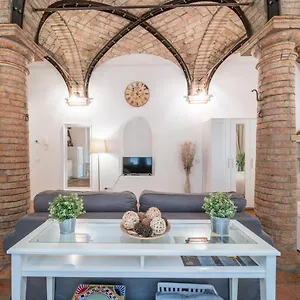  Apartment Lovely Loft In Italy
