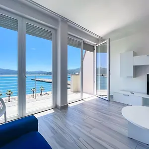 Villa Fronte Mare 20 