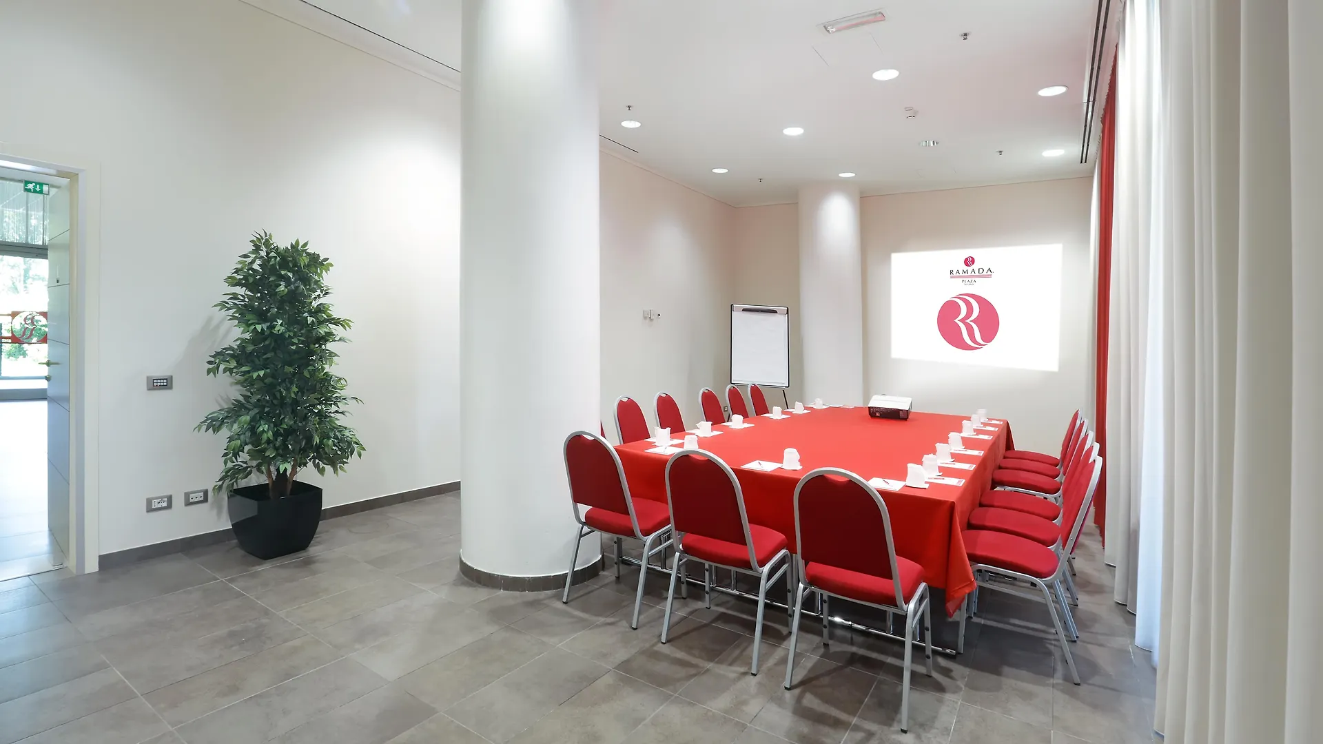 Ramada Plaza By Wyndham Milano Hotel Italy