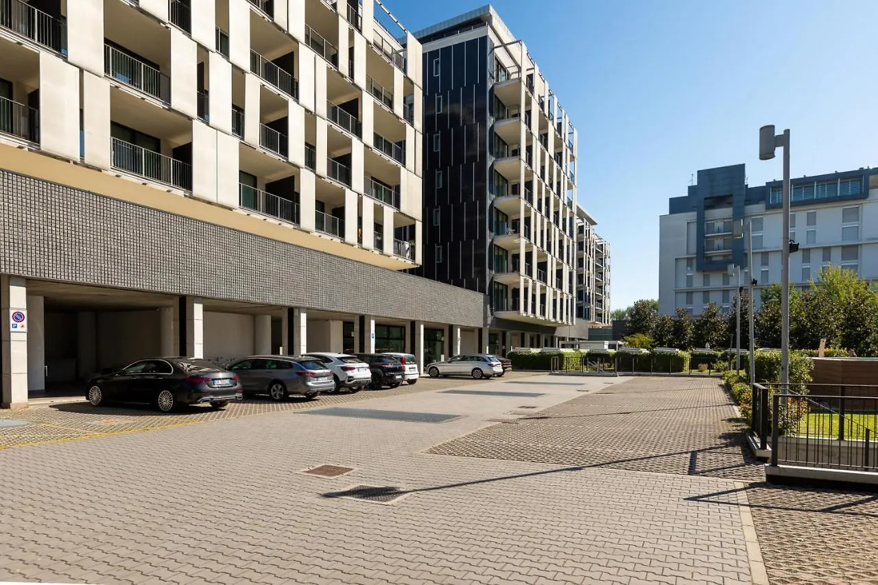 Ramada Plaza By Wyndham Milano Hotel