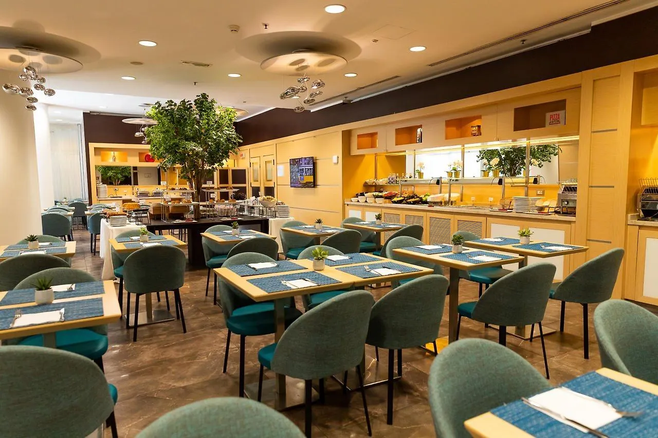 Ramada Plaza By Wyndham Milano Hotel 4*, Milan