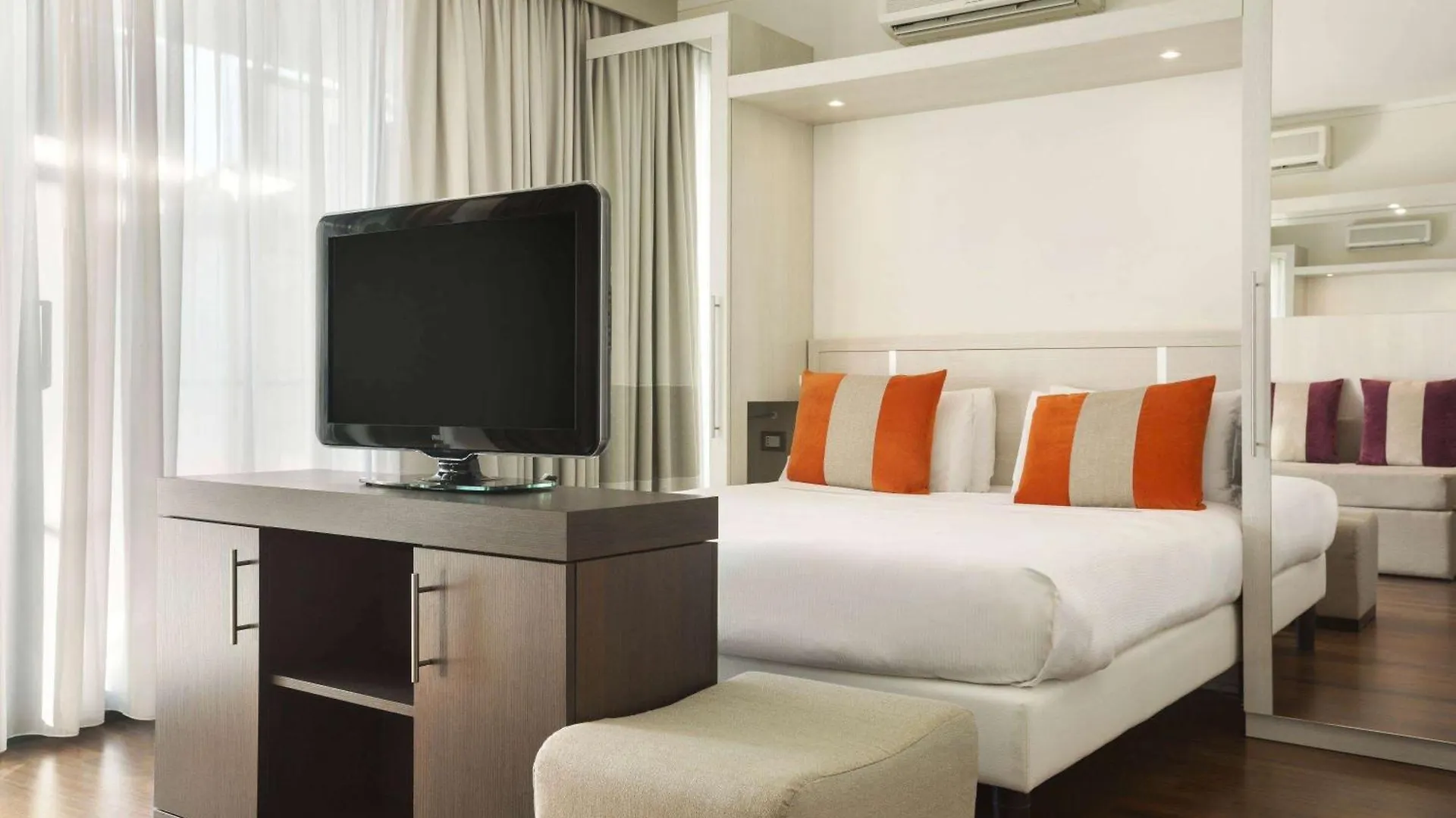 Ramada Plaza By Wyndham Milano Hotel