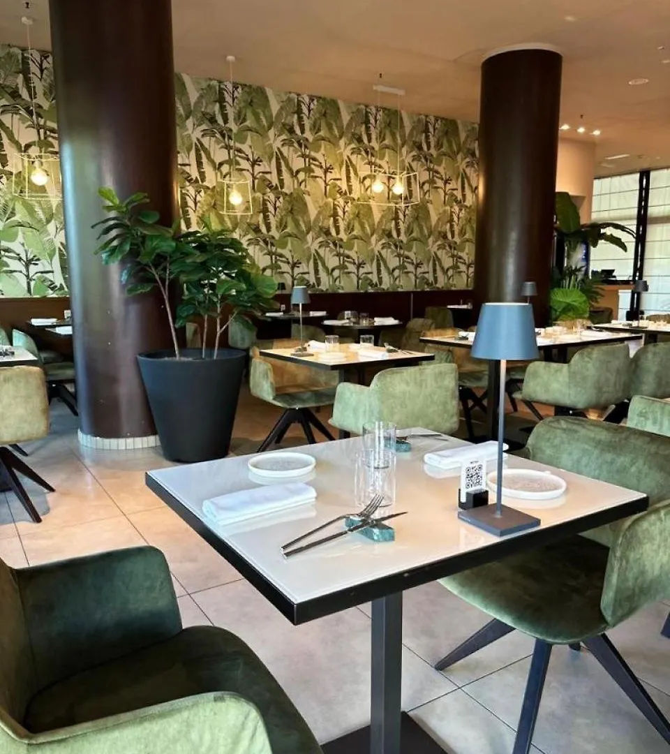Ramada Plaza By Wyndham Milano Hotel